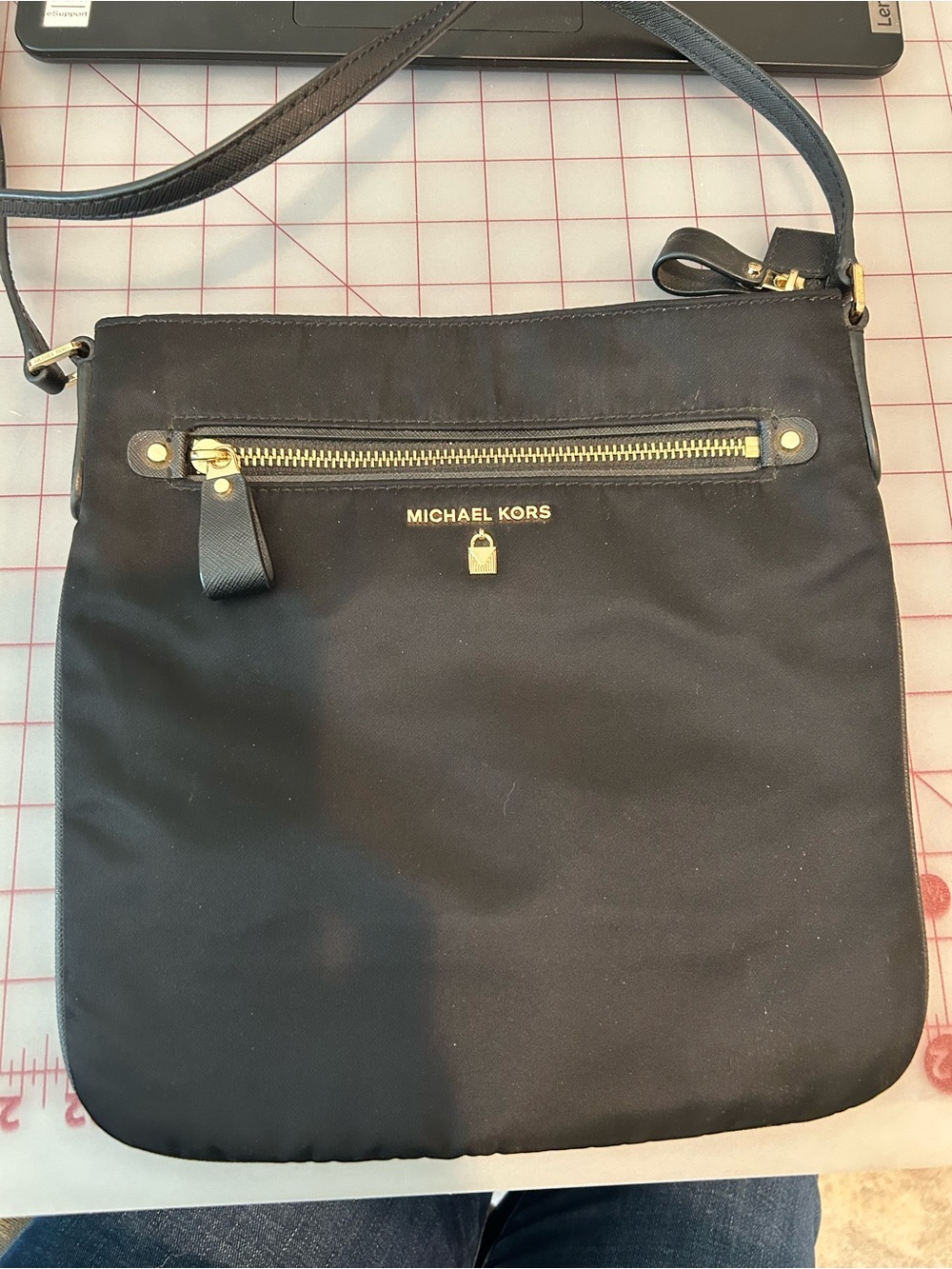 Michael Kors Black Kelsey Admiral Bag with Gold Hardware - Picture 9 of 10
